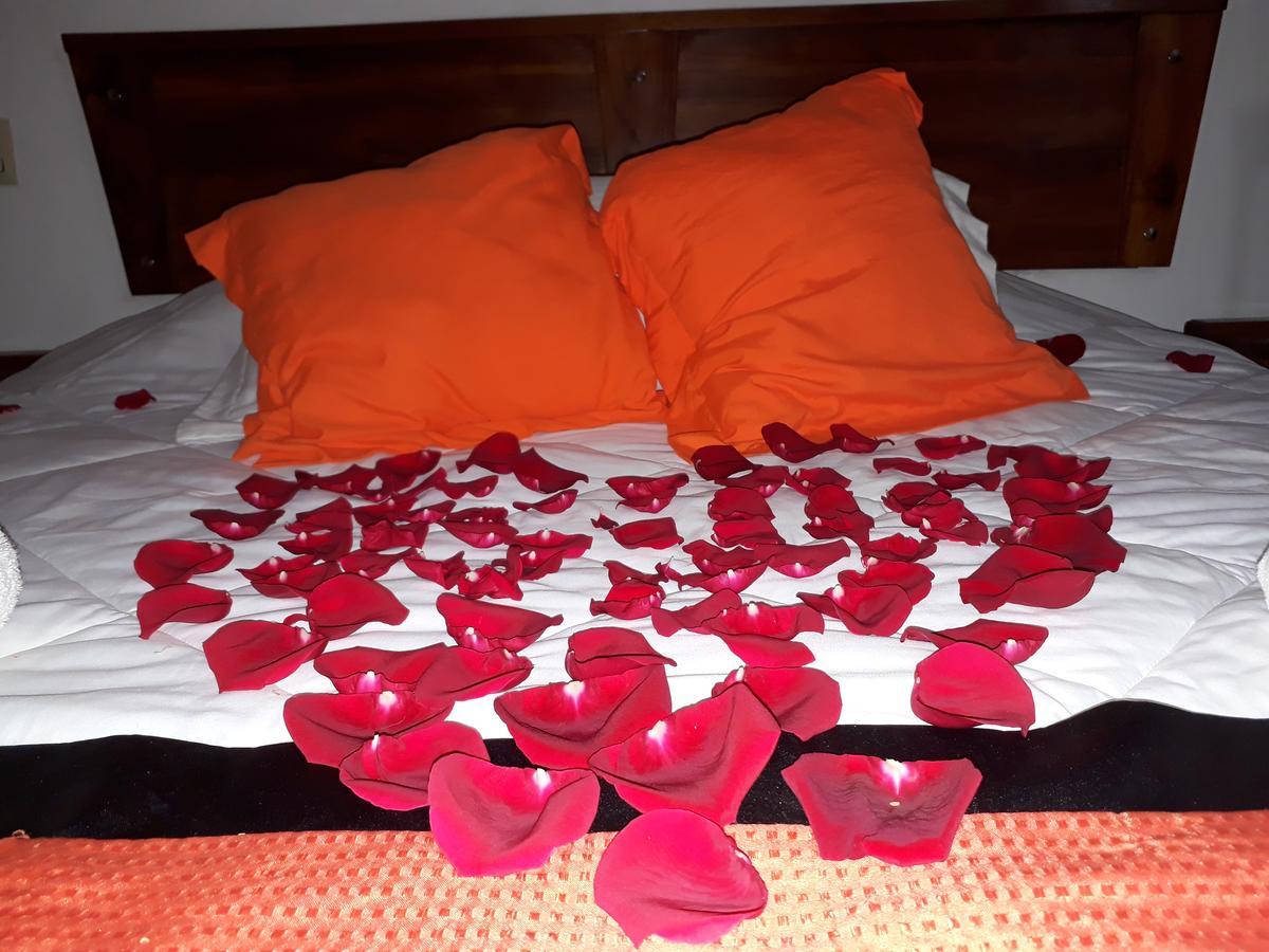 Hotel Vista Lago Сантяго Екстериор снимка