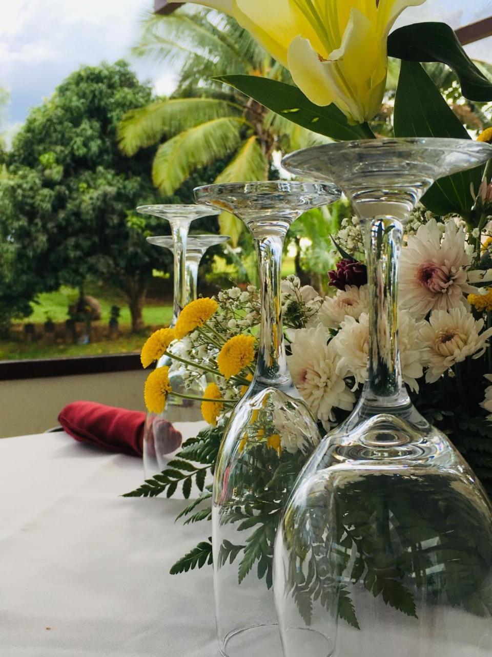 Hotel Vista Lago Сантяго Екстериор снимка